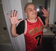 Yellowdudewithhandsup.png (795 KB)