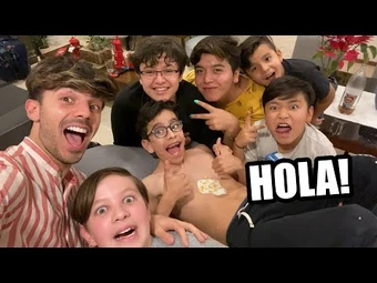 La Vecibanda Wiki Youtube Pedia Fandom Hola vecibanda meta de likes para este video para la segunda parte (2000) vamos vecibanda nosotros/a podemos suscribete. la vecibanda wiki youtube pedia fandom