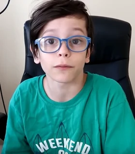 La aparencia de su hermano menor, ThiagoIUTU en 2019.