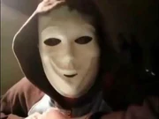 AuronPlay con mascara.