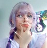 (AnsiChan) Anteriormente: AnsiedadChan/Anxiety Ki Empezando su carrera en Internet.