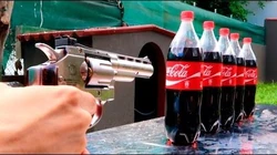 REVOLVER_VS_COCA_COLA_!!_(SALE_MAL)_Makiman