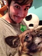 Bw4VNcCIAAAzZAN.jpg (80 kB) Chips en la vida real con Nala.