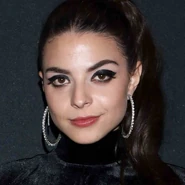 Gisselle-Kuri.jpg (31 kB)