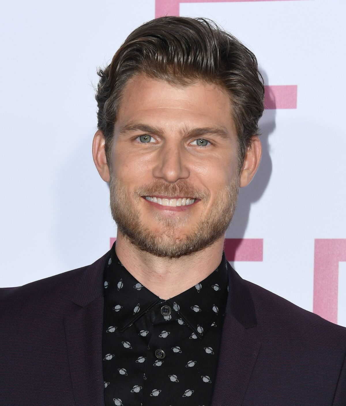 You Season 3 Star Travis Van Winkle Talks Performing And What's Next