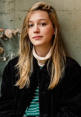 Victoria Pedretti-1