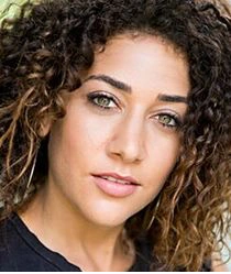 Marielle Scott | YOU Wiki | Fandom