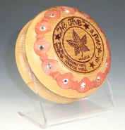 Modified Maple Leaf by YoYoSpin