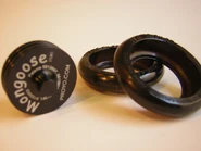 518246506 d9f3c9a44d o.jpg (286 KB) Mongoose with String Pilot shells (pic courtesy of DocPop)