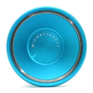 CLYWIgloo2.jpg (54 KB) Side view, with Michael Kurti's signature