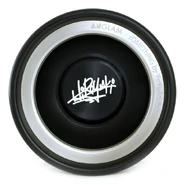 Side view, with Hiroyuki Suzuki's signature