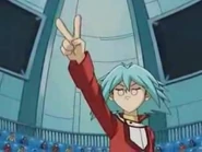 Syrus al ganar su Duelo con Missy, el cual le ascendió al dormitorio Ra Amarillo.