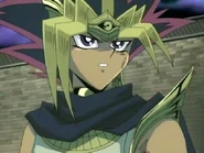 Atem sorprendido por los tres monstruos Dios Egipcio