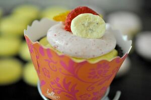 Strawberry Orange Banana Smoothie Cupcakes .jpg
