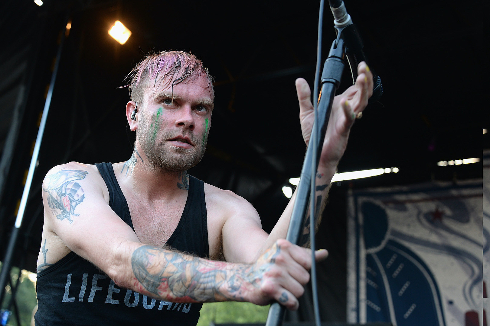 Bert McCracken, YUNGBLUD Wiki