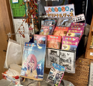The Onsen set up a Yurucamp display after this volume came out