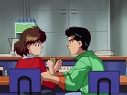 Yusuke propone matrimonio a Keiko.