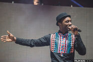 Aloe Blacc performing Candyman with Zedd at Coachella 2016