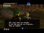 Link qui remet le masque d'Effroi au petit garçon
