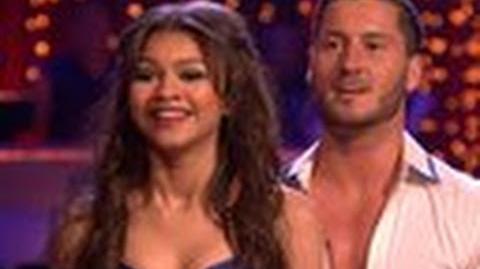 Why did zendaya wear sneakers on dwts?