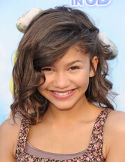 Zendaya Coleman Shoulder Length Hairstyles AvHXzikQlD5l