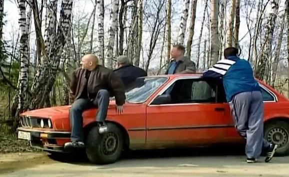 дальнобойщики сериал 4 серия. дальнобойщики 2 игра бандиты. дальнобойщики 2 бандиты. убили дальнобойщика делко. бандитские группировки в лихие 90е в электросталь.