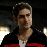 Кристофер в спортивном костюме