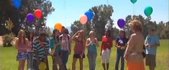 Zoey S Balloon Zoey 101 Wiki Fandom