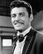 Guy Williams as Diego De La Vega